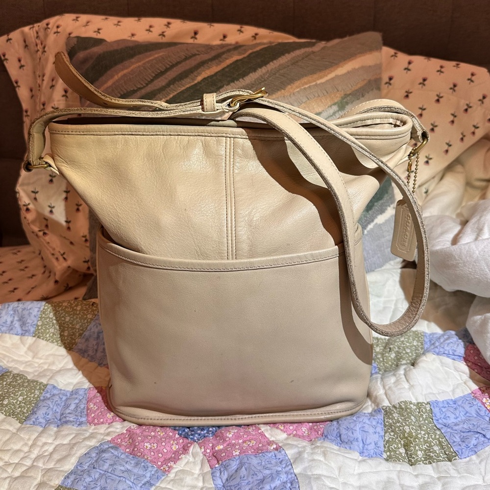 Vintage Coach Beekler Bucket bag Bone Color